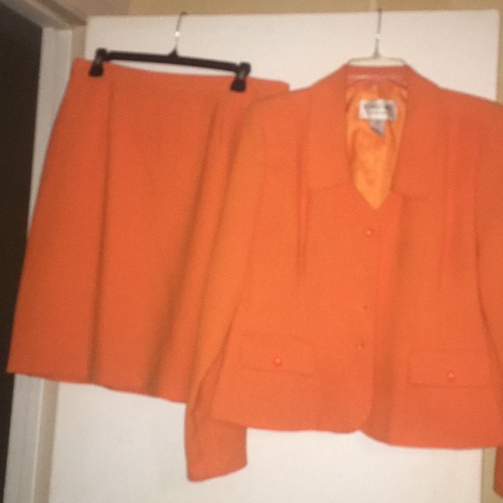 2PC Suit